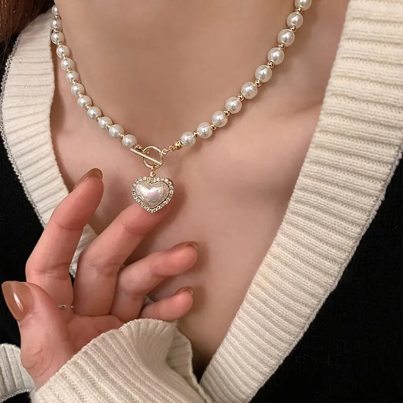 Elegant Pearl Necklace – Heart Pendant with Luxury Imitation Pearls