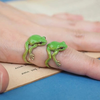 Green Enamel Frog Adjustable Ring – Cute Animal Inspired Jewelry