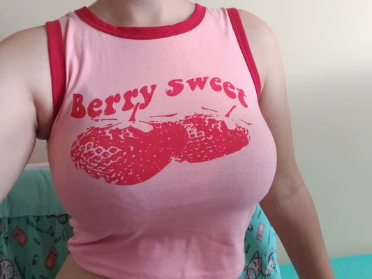 “Berry Sweet” Pink Y2K Off-Shoulder Tank – Vintage 90s Summer Crop Top